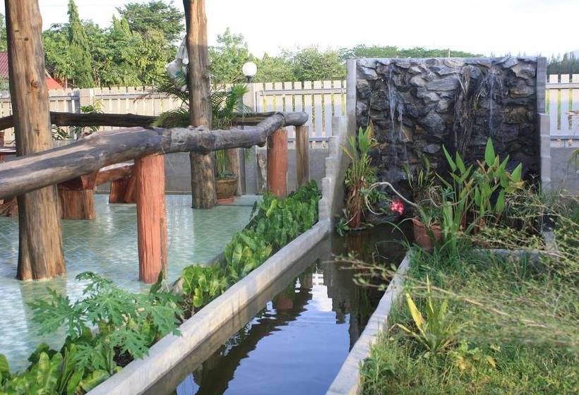 Ban Suan Kulap Keaw Resort