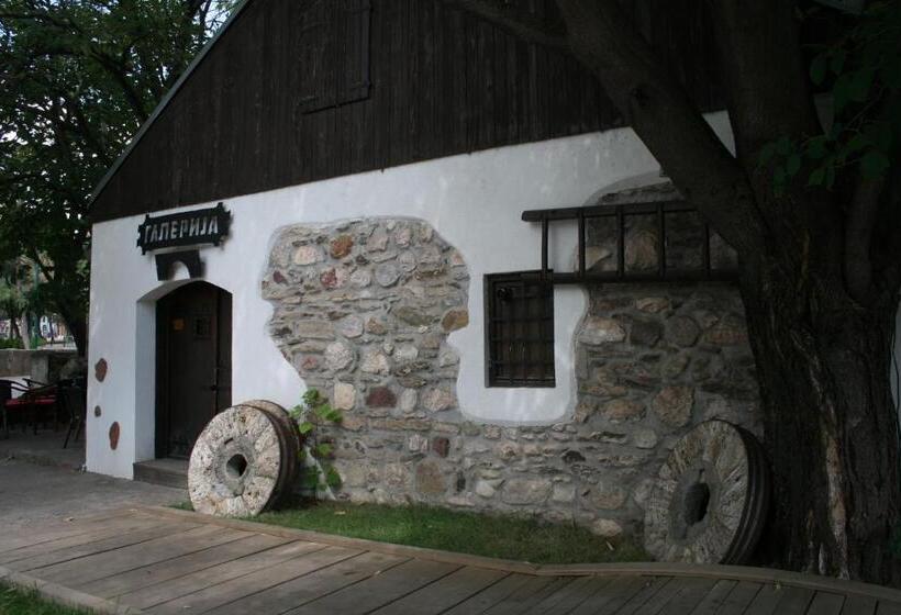 B&b Galerija Two Rooms