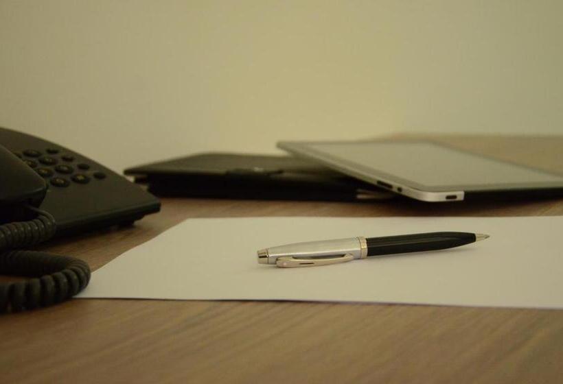 تختخواب و صبحانه Garni Hotel Plava Laguna