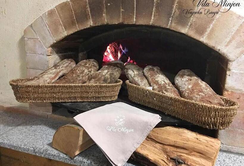 تختخواب و صبحانه Luxury Rooms Minjon