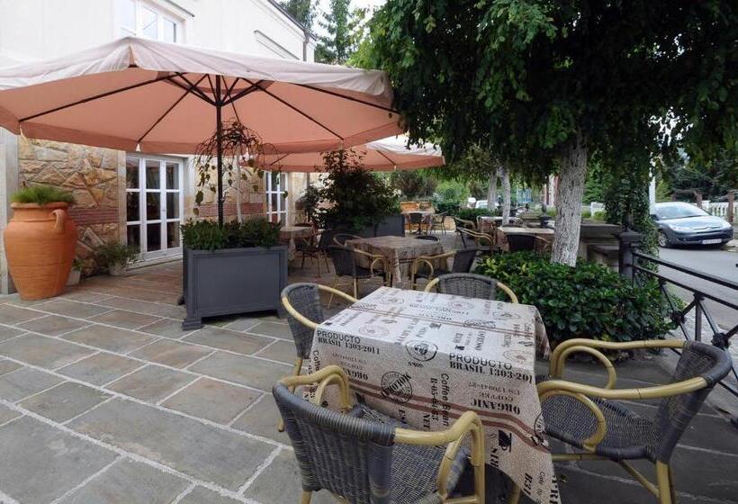 تختخواب و صبحانه Luxury Rooms Minjon