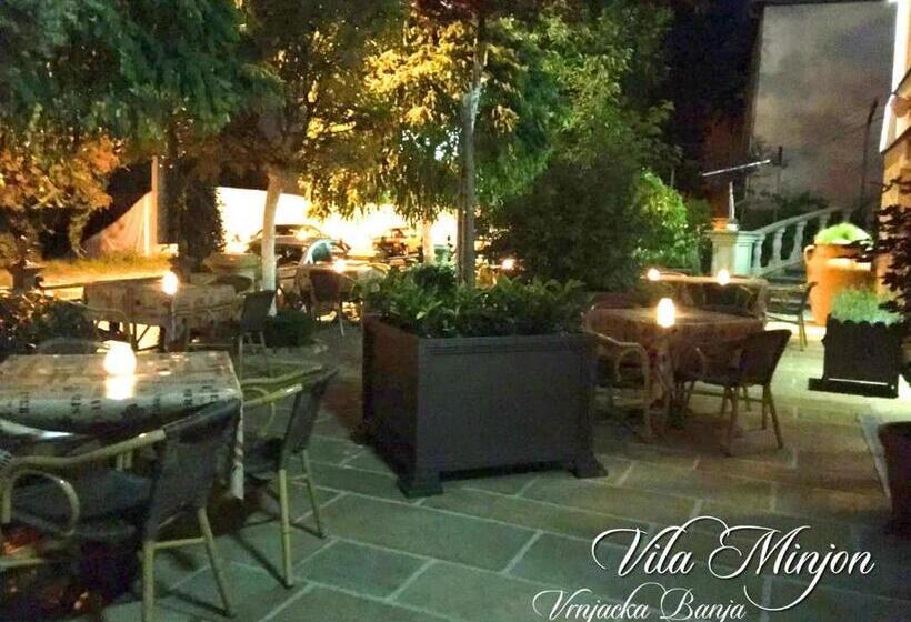 تختخواب و صبحانه Luxury Rooms Minjon