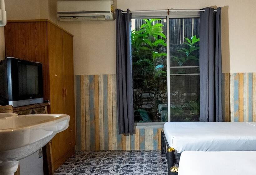 تختخواب و صبحانه Sabina Guesthouse Kamala