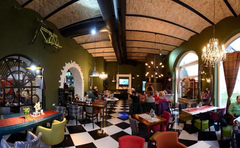 Bed & Breakfast Twenty