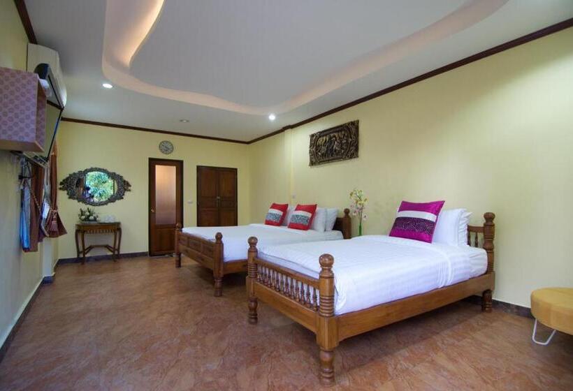 Bueng Bua Thong Resort