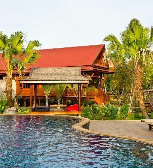 Bueng Bua Thong Resort