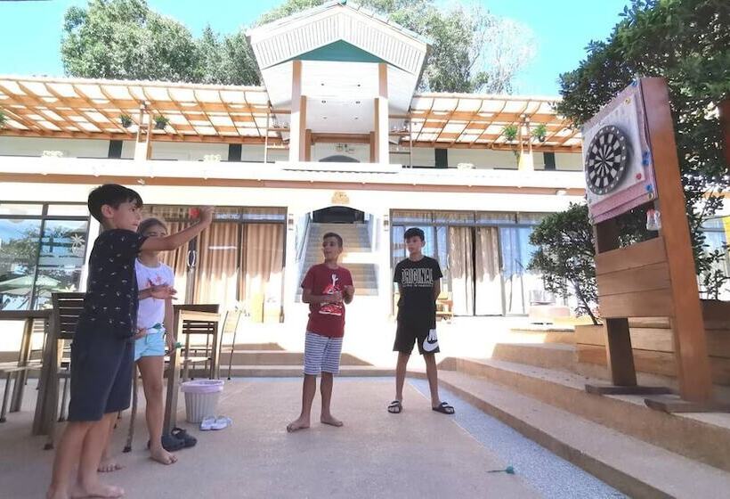 Green Bay Samed Resort