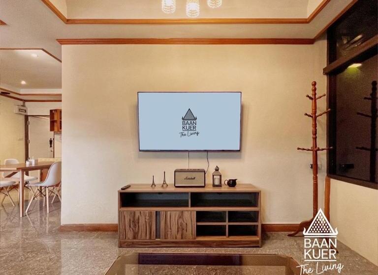 Отель บ้านเกื้อ เดอะ ลิฟวิ่ง