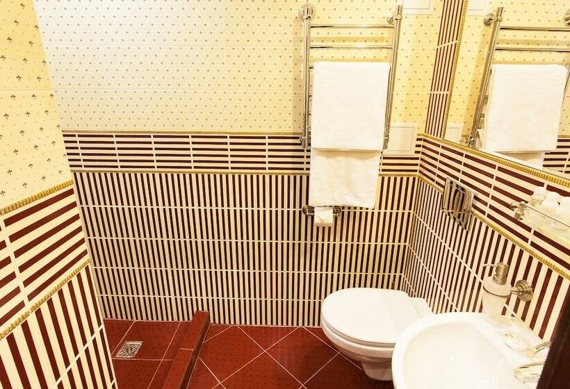 هتل Alex Residence