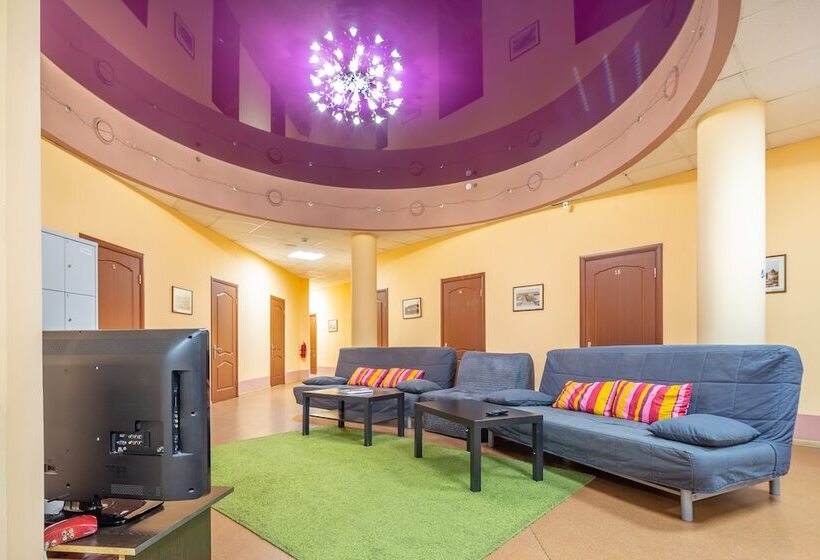 فندق Bugrov Hostel