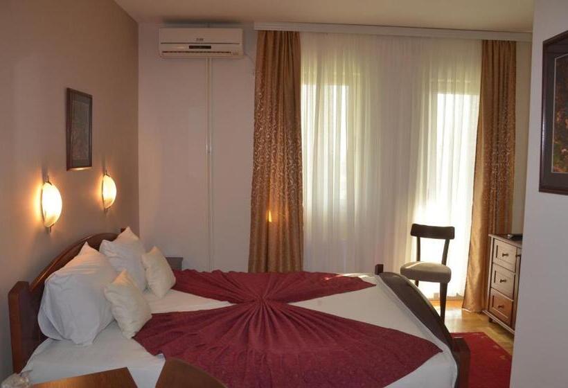 هتل Dragović Smederevo