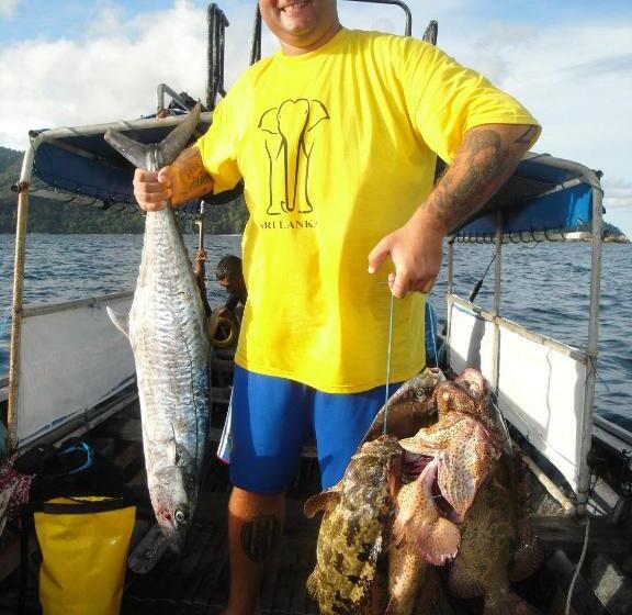 בית מלון כפרי Family Song Koh Lipe