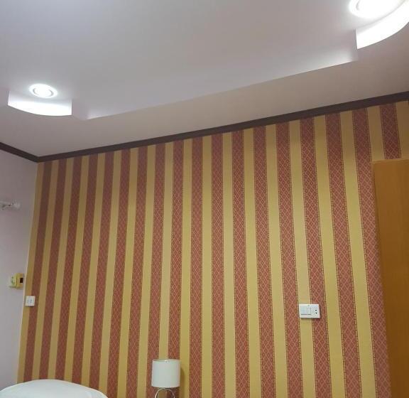 Отель Garden Place