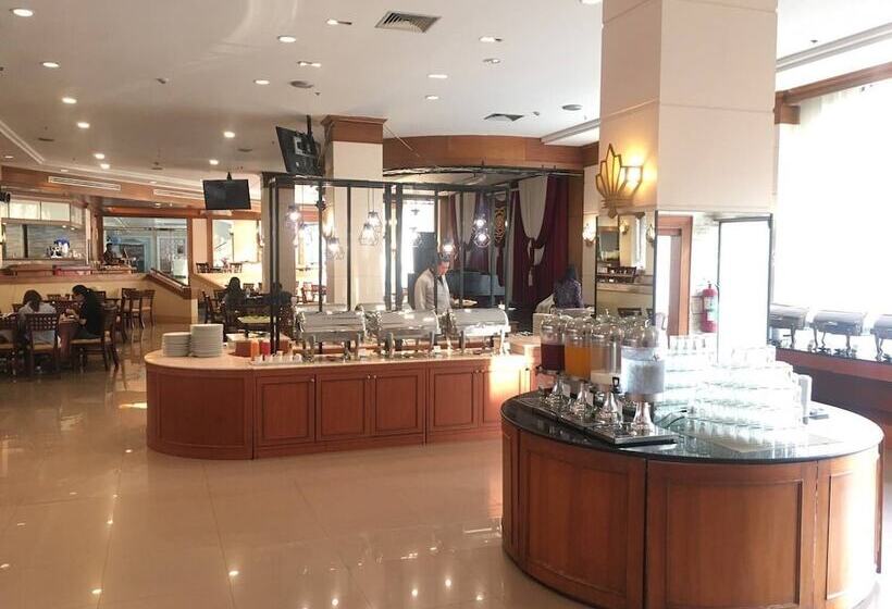هتل Green World Palace