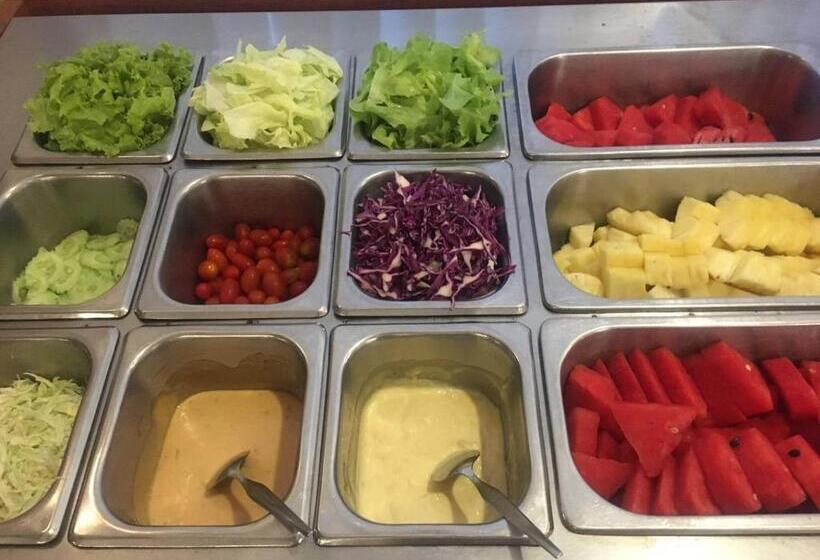 בית מלון כפרי Green World Palace