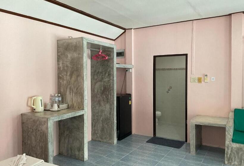 فندق Island Spa Resort