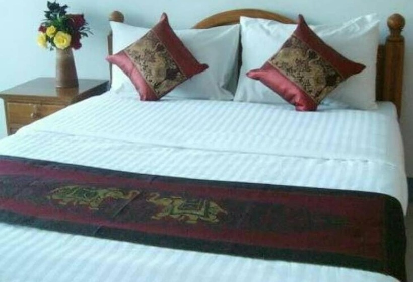 ホテル Kasarin Court