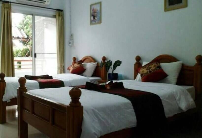 ホテル Kasarin Court