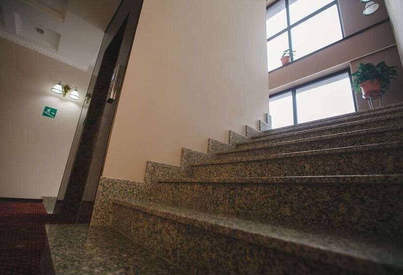 호텔 Kavkazskaya Plennitsa