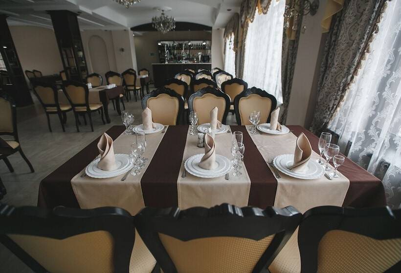 호텔 Kavkazskaya Plennitsa