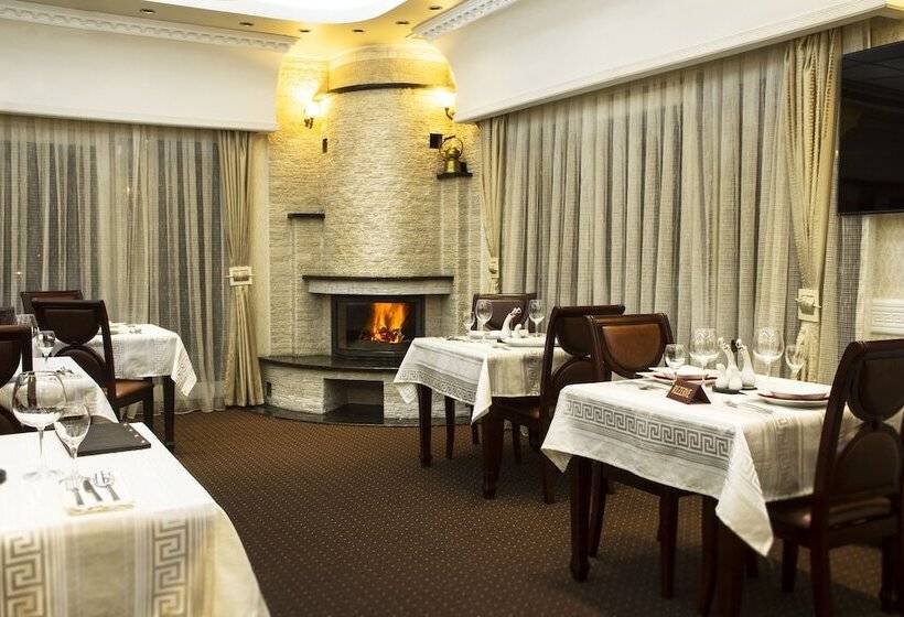 هتل La Familia Residence