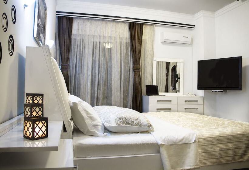 هتل La Familia Residence