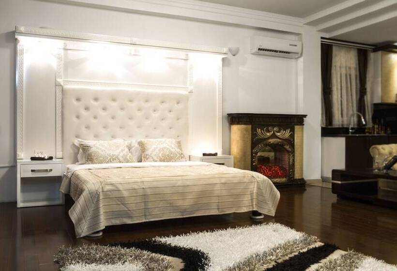 هتل La Familia Residence