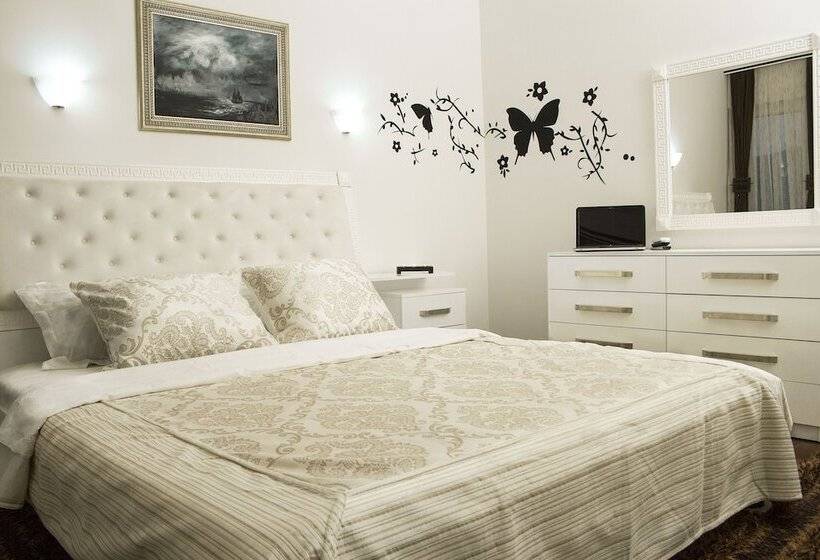 هتل La Familia Residence