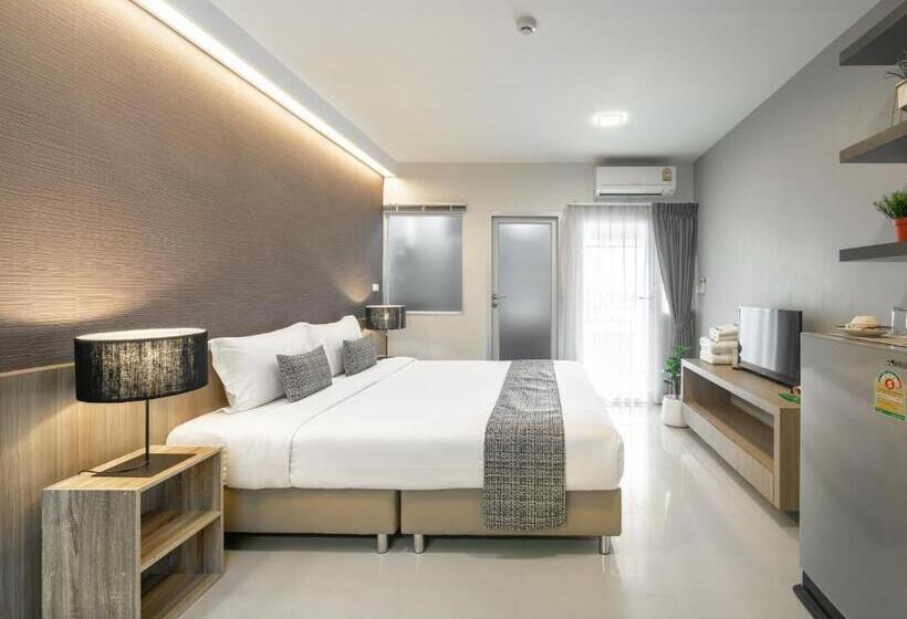 Отель Nap In Fest