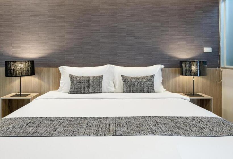 Отель Nap In Fest