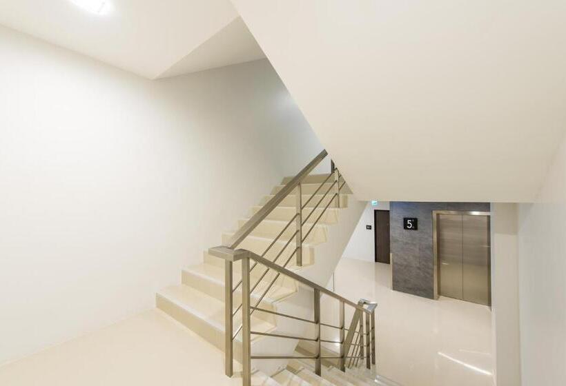 Отель Nap In Fest