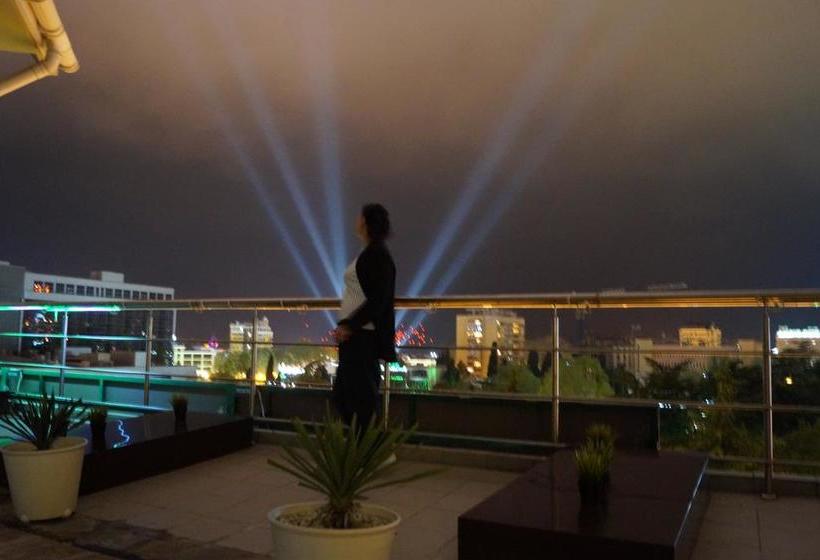 هتل Hostel Papa Na Dache