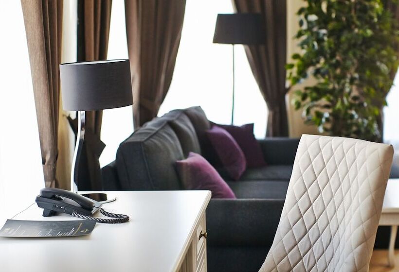 هتل Old Street Kostroma