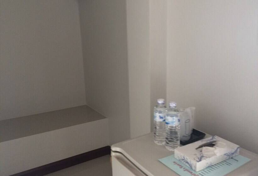 בית מלון כפרי Phu Pai Kaew Resort