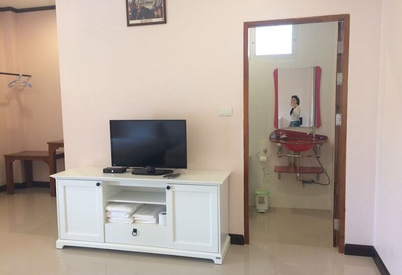 בית מלון כפרי Phu Pai Kaew Resort