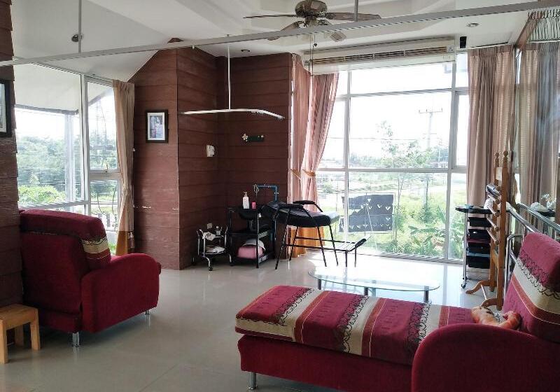 ホテル Phusuay Park View