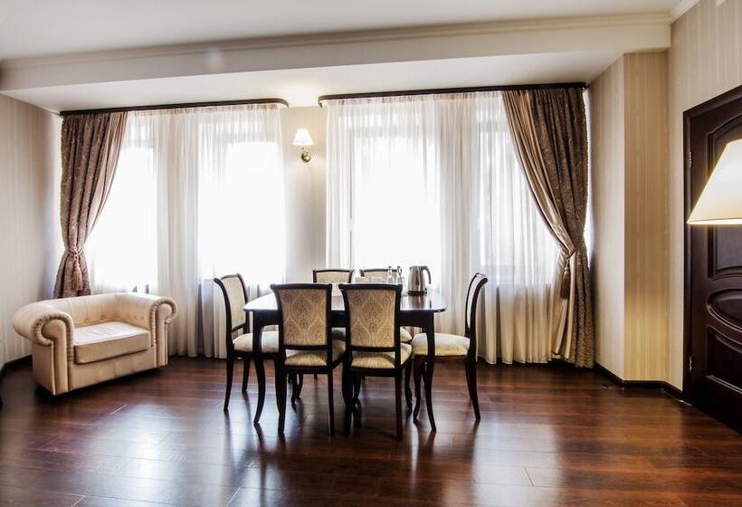 هتل Plaza Boutique