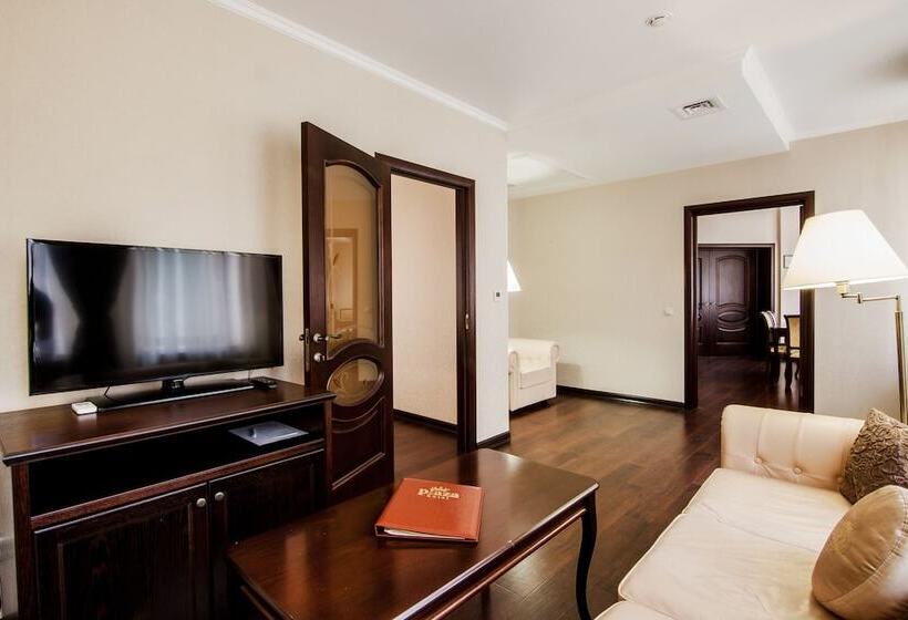 هتل Plaza Boutique