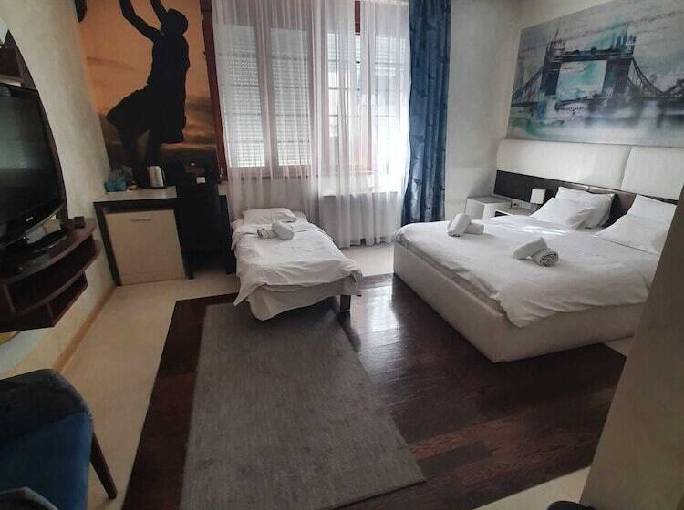 هتل Privilege Suites By Central Park