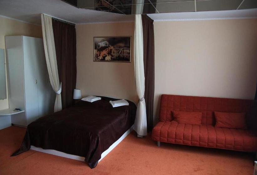 هتل Guest House Puteshestvennik