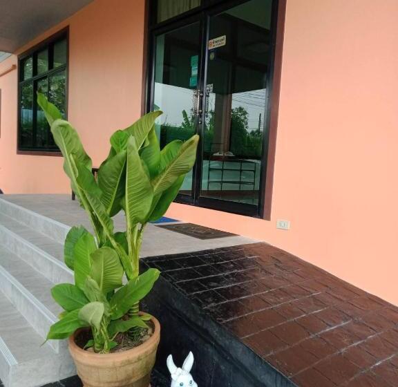 Отель Qg Resort