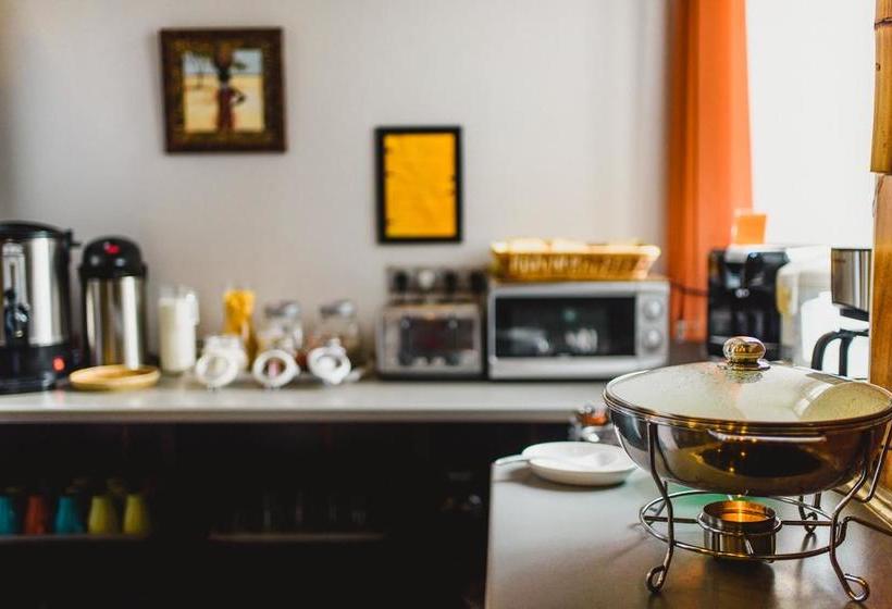 酒店 Safari Hostel