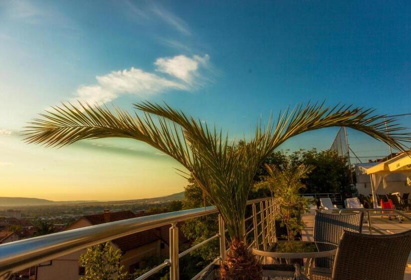 هتل Tami Residence