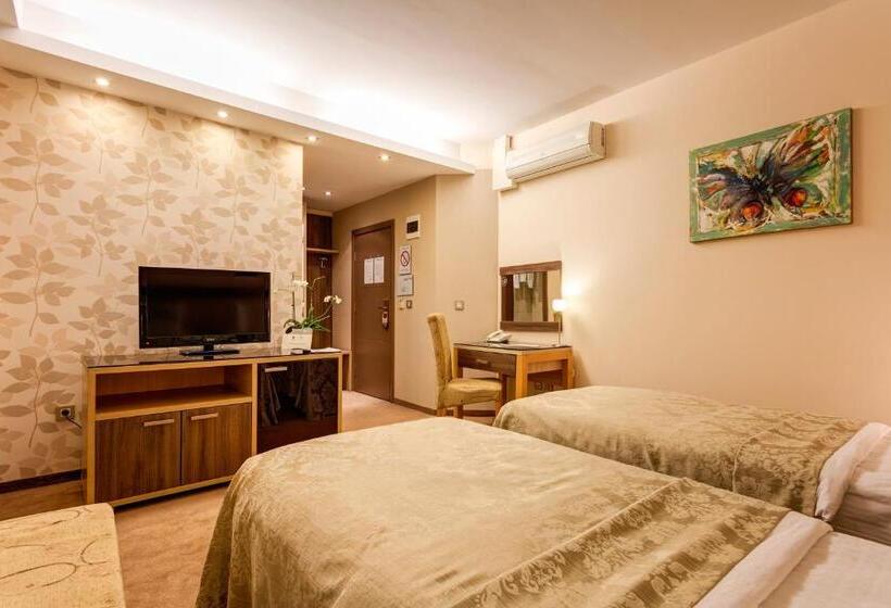 هتل Tami Residence