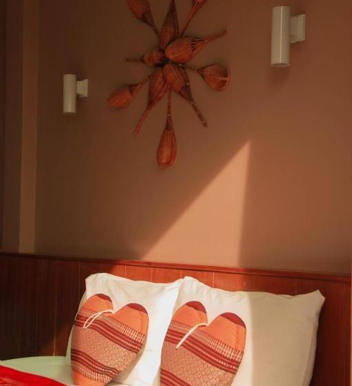 Hotel Thai Lao Resort And Spa โรงแรมไทลาว รีสอร์ท แอนด์ สปา