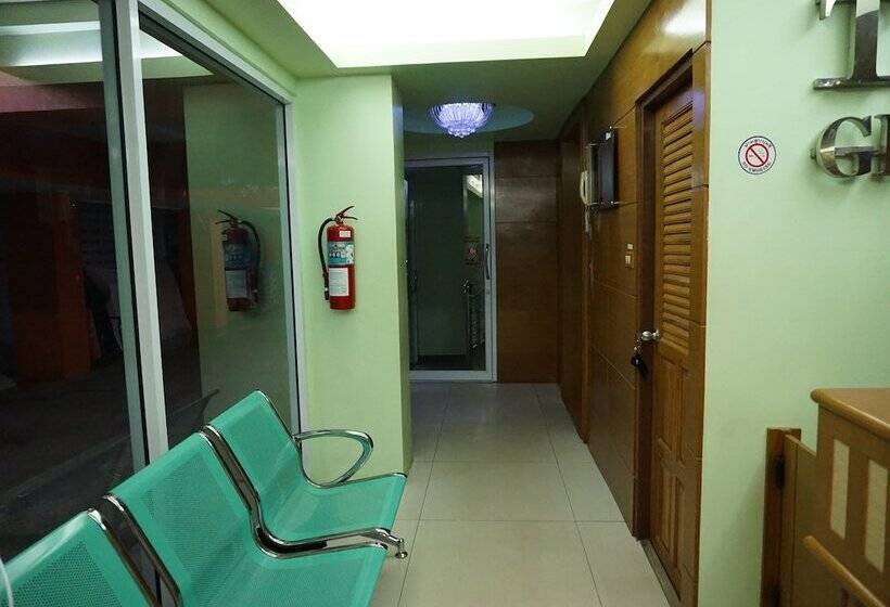 هتل The Boss Grand Tower