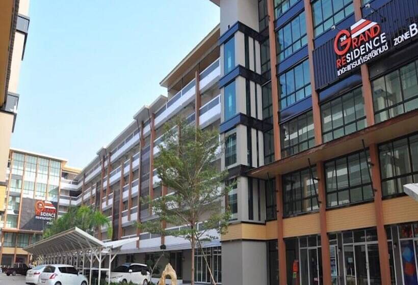 ホテル The Grand Residence