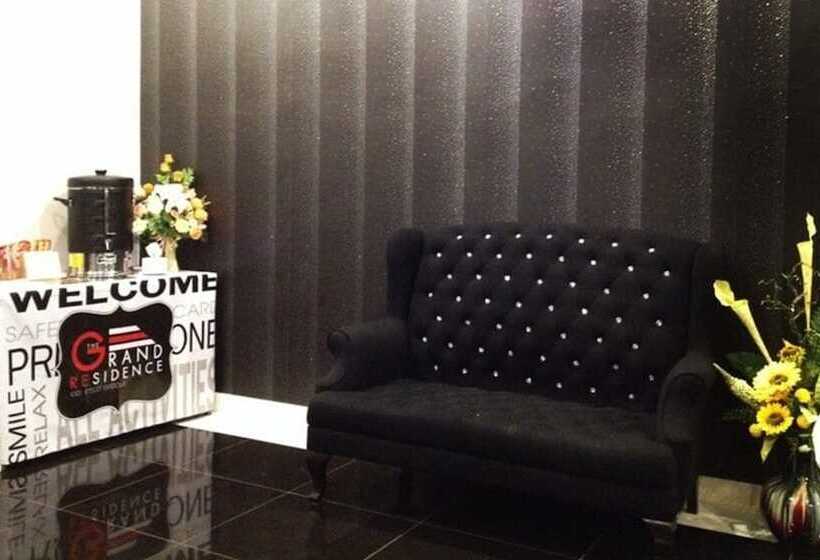 ホテル The Grand Residence