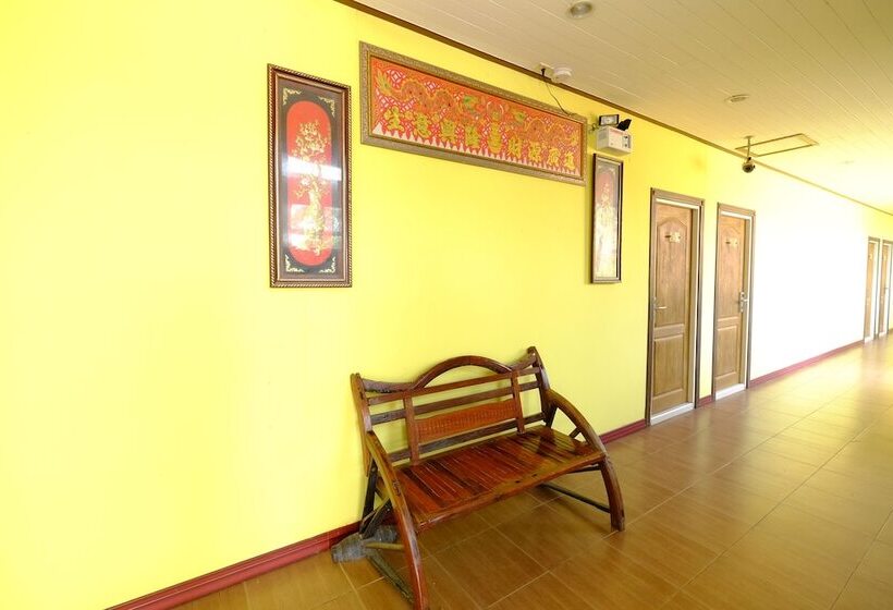 ホテル The Muk Lagoon