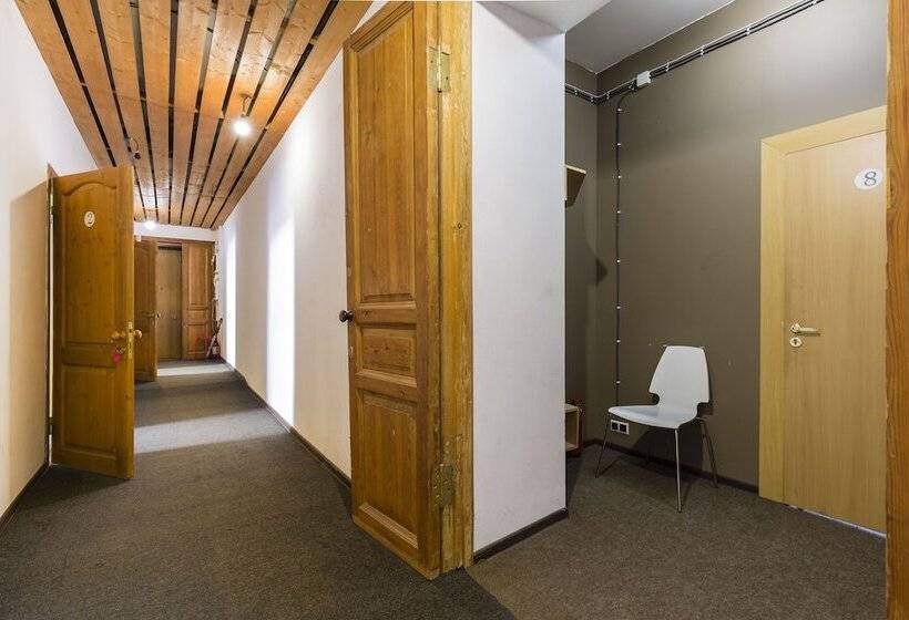 ホテル Mir Na Nevskom